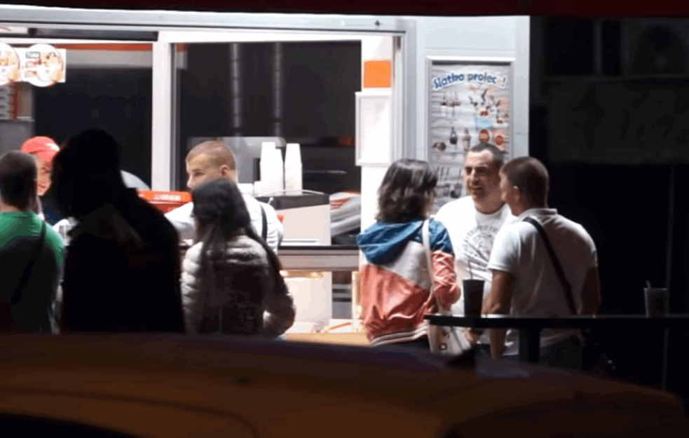 PEKARE I <span style='color:red;'><b>FAST FUD</b></span>OVI RADE NON STOP: Krizni štab i Kon nemoćni pred redovima, možete u sred noći da kupite pljeskavicu i GRATIS KORONU